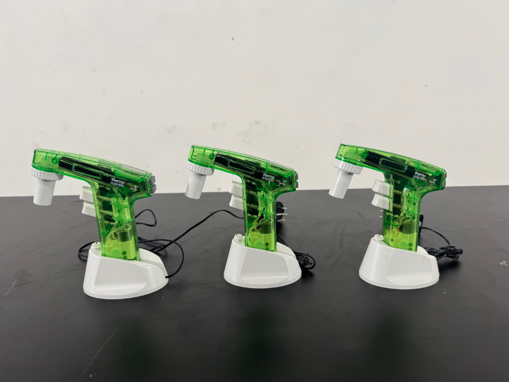 Image of Thermo S1 Pipet Fillers - Quantity 3